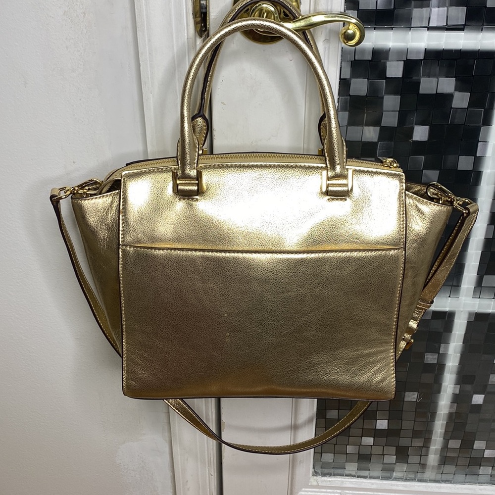 💕 Michael Kors gold leather large top satchel bag gorgeous 💕 - Picture 4 of 17